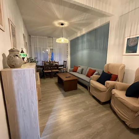 Apartamento Vut La Escuela *