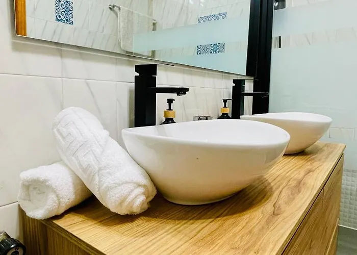 Vut La Escuela 아파트 *